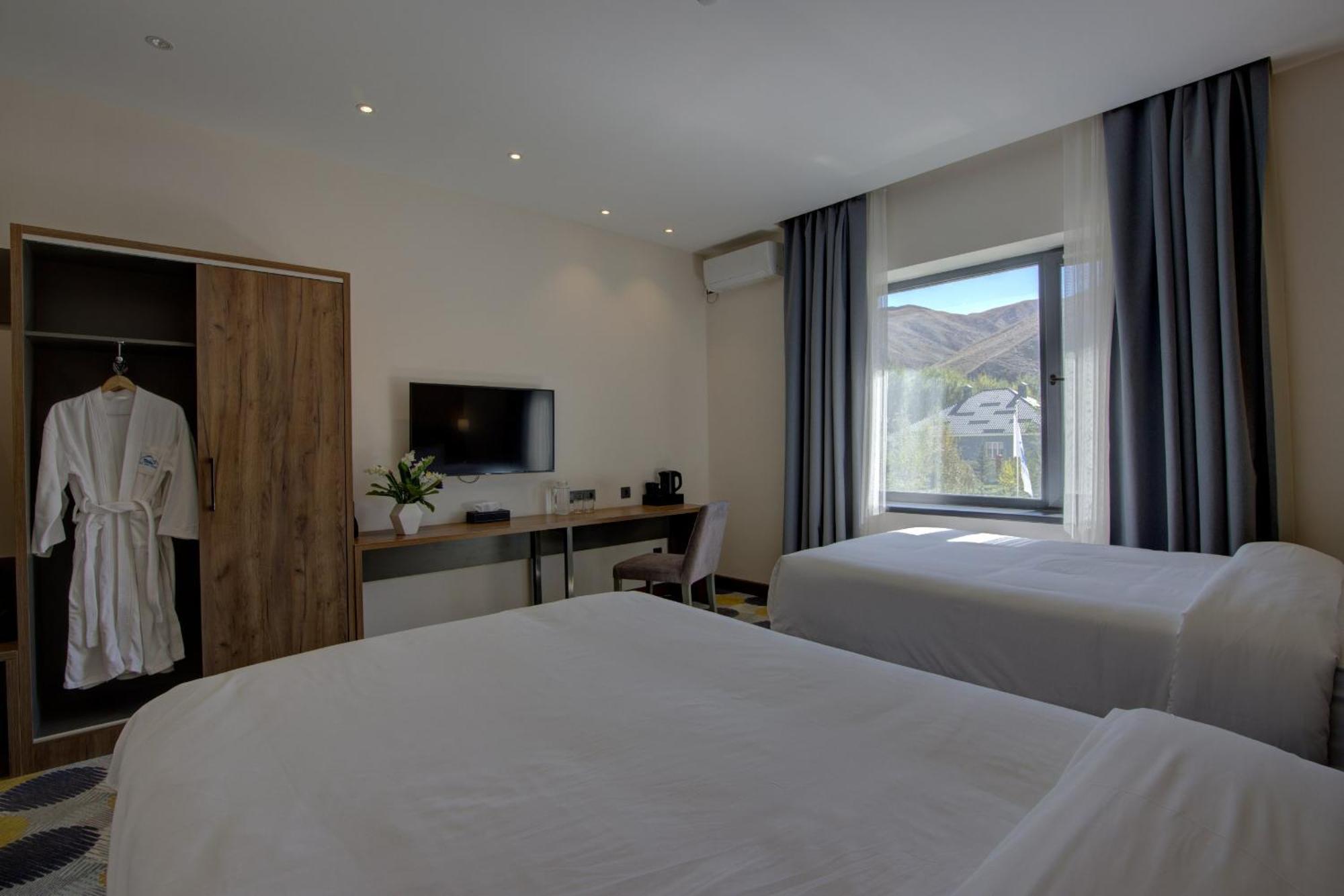 Grand Khan Tengri 4* Naryn Exterior photo